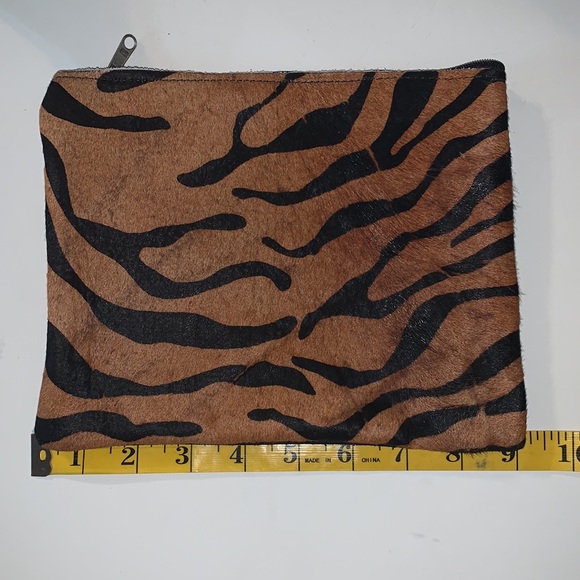 Hair on hide cosmetic bag - Picture 2 of 9